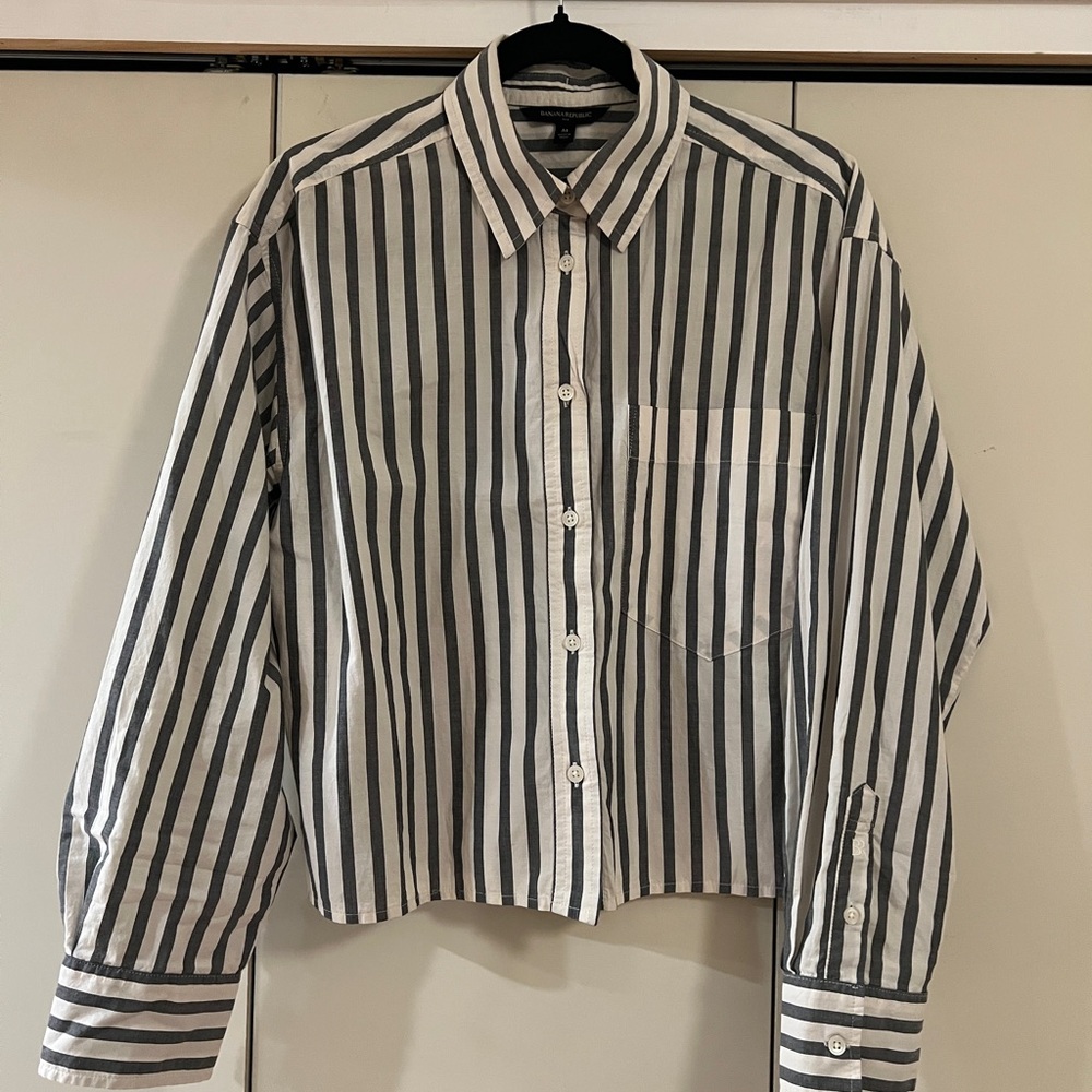 Banana Republic Black and White Striped Button Down Shirt